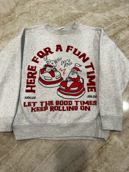 Cotton On Kids Other - Cotton On Kids Gray Pullover Sweatshirt with Red Holiday Graphic